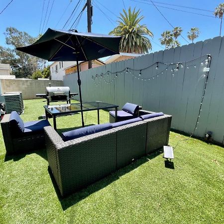 Stylish Hollywood Townhouse - Ideal Location ロサンゼルス エクステリア 写真