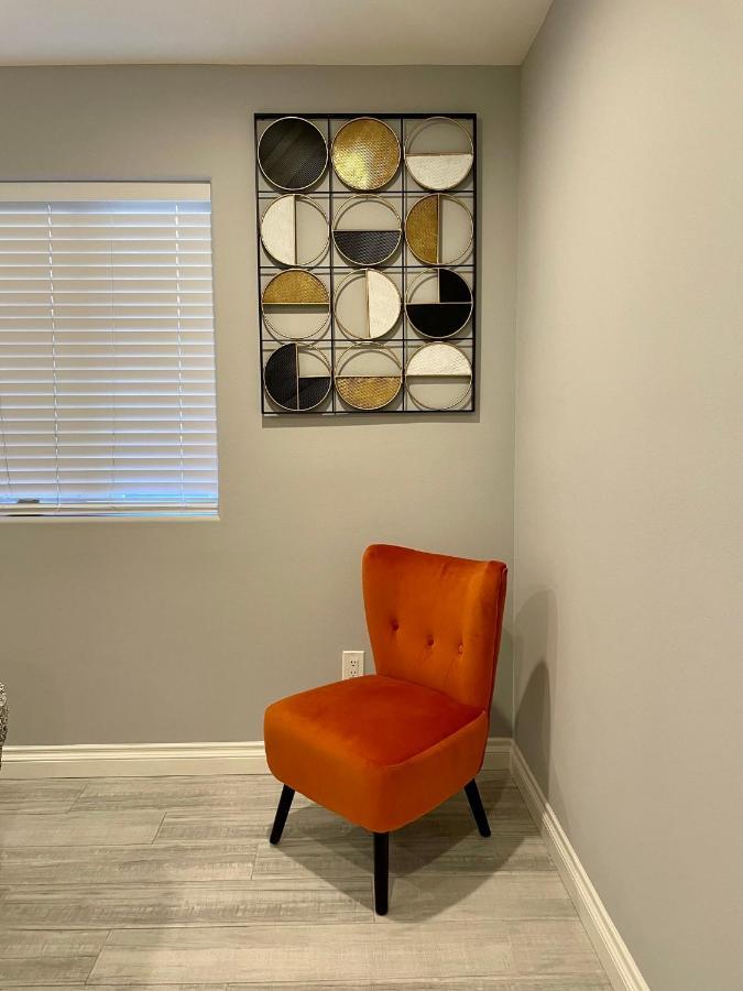 Stylish Hollywood Townhouse - Ideal Location ロサンゼルス エクステリア 写真